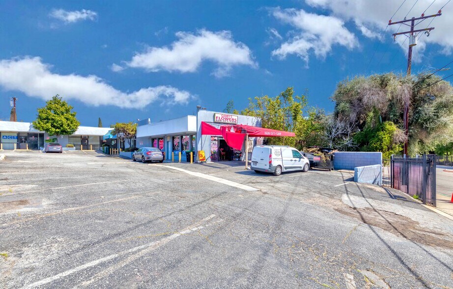 1314-1326 Potrero Grande Dr, Monterey Park, CA en alquiler - Foto del edificio - Imagen 3 de 5