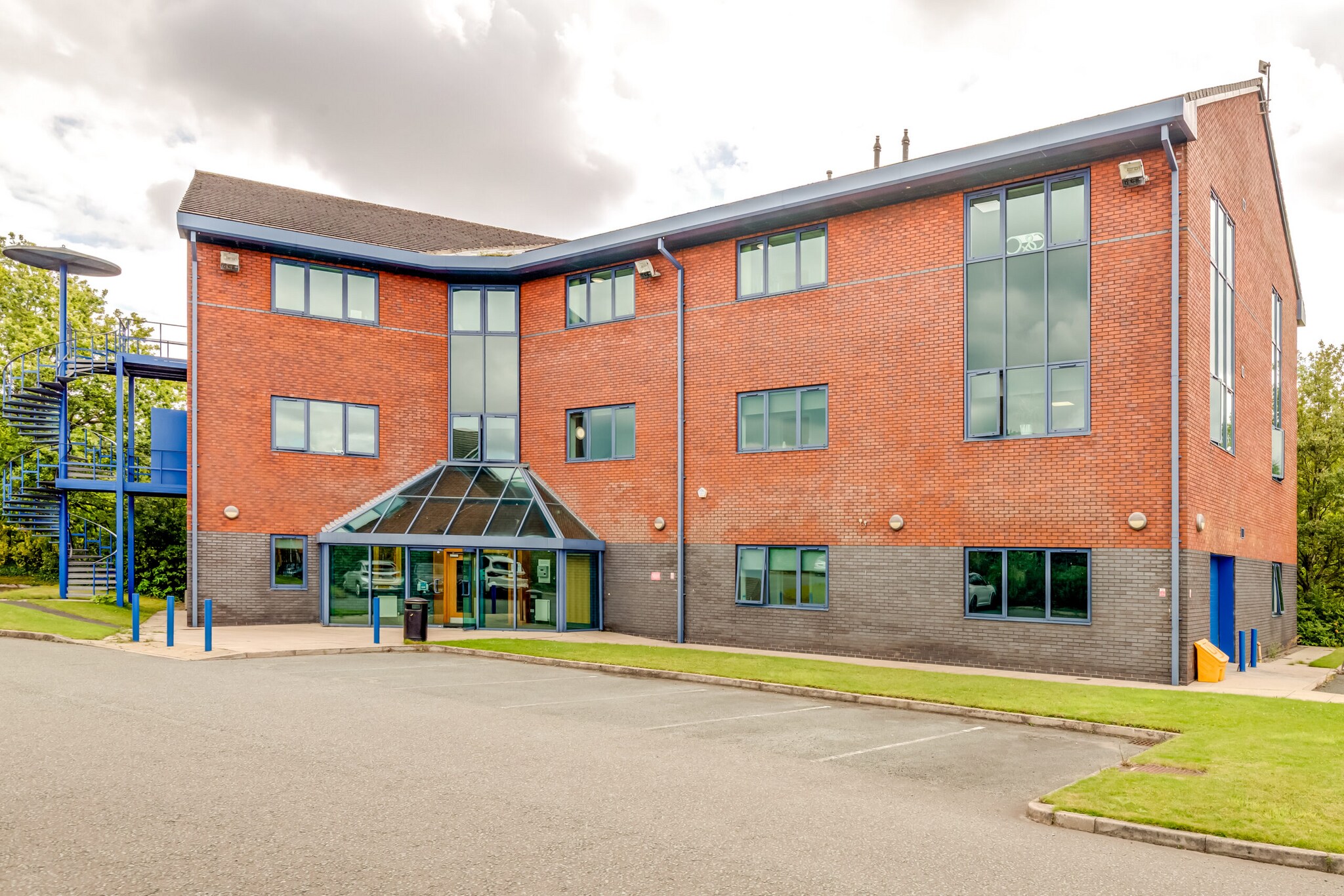 1 Pavilion Sq, Bolton en alquiler Foto del edificio- Imagen 1 de 8