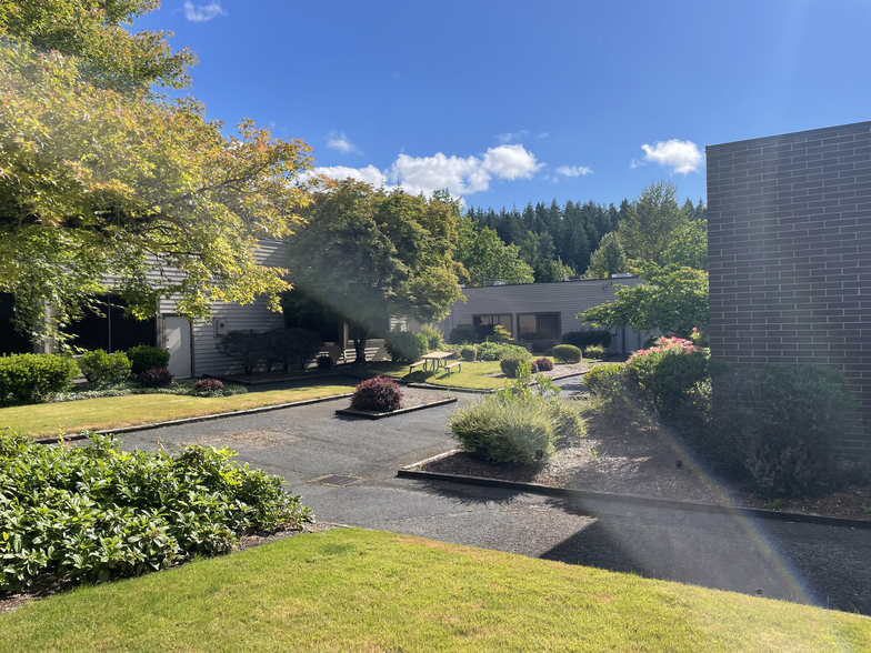 25117 SW Parkway Ave, Wilsonville, OR en venta - Foto del edificio - Imagen 3 de 10