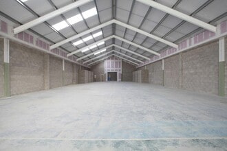 103 Cheney Manor, Swindon en alquiler Foto del interior- Imagen 2 de 2