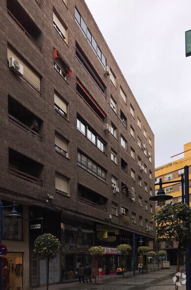 Calle de Trinidad, 4, Talavera de la Reina, Toledo en alquiler - Foto del edificio - Imagen 2 de 2