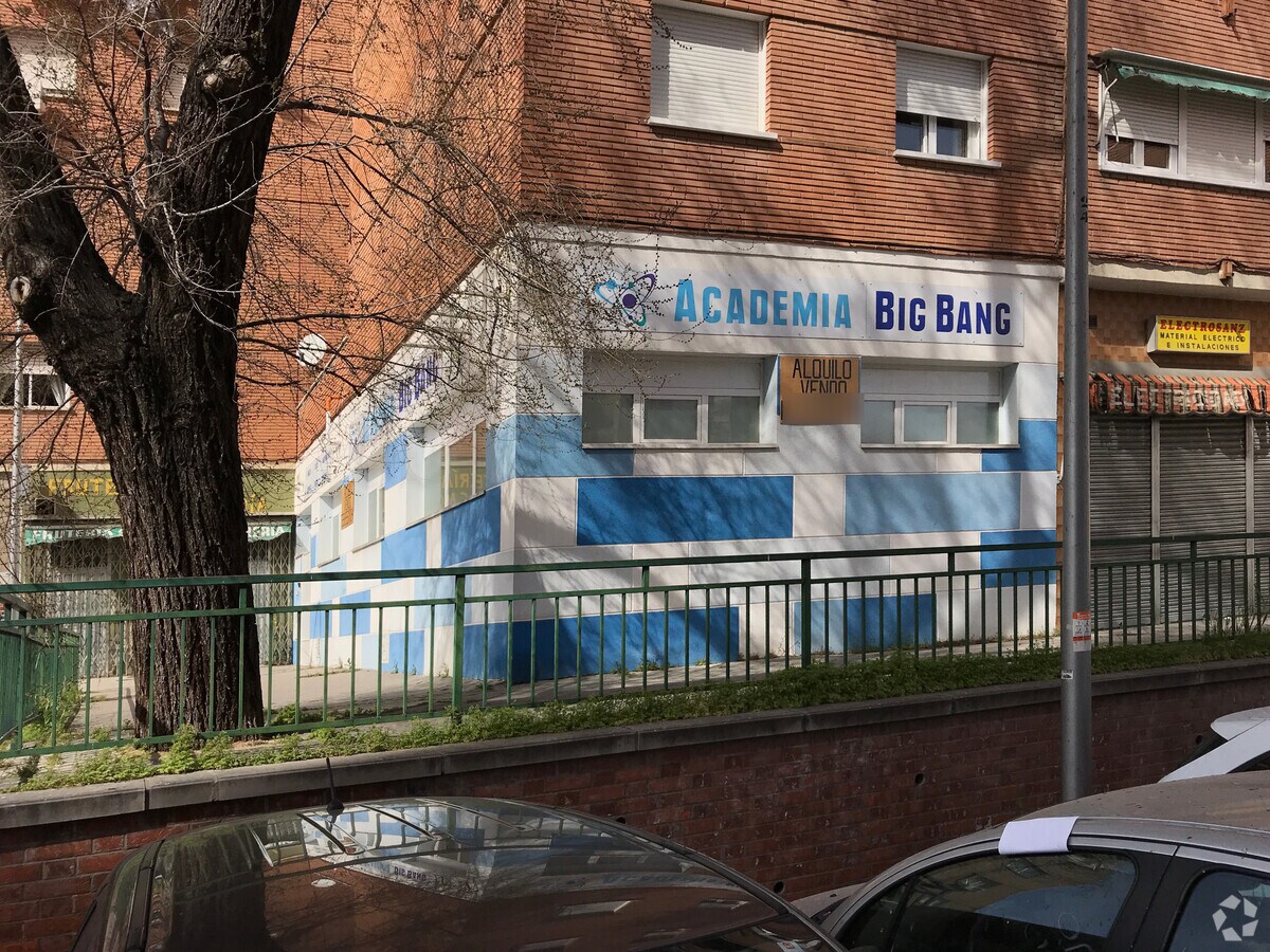 Calle Virgen de los Desamparados, 34, Madrid, MAD 28041 - Unidad Puerta 03, Esc. 2 -  - Foto del interior - Image 1 of 2