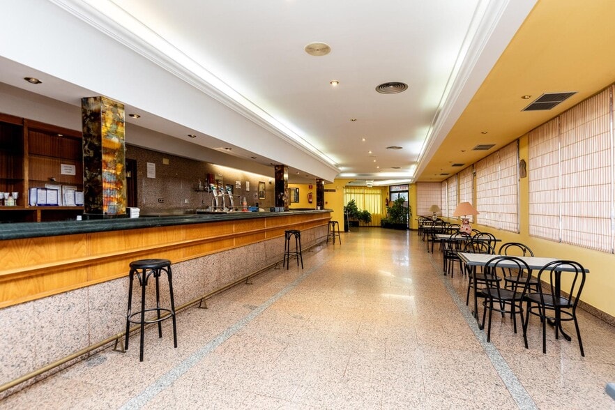 Hotel y hospedaje en Villalbilla, Madrid en venta - Foto del edificio - Imagen 2 de 20