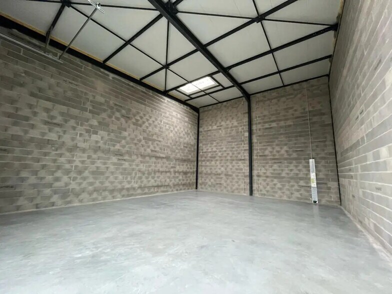 161 Allée Des Peupliers, Trévoux en alquiler - Foto del edificio - Imagen 2 de 9