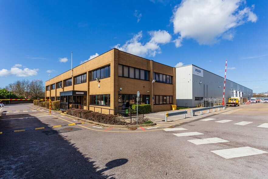 Southgate Way, Peterborough en alquiler - Foto del edificio - Imagen 2 de 34