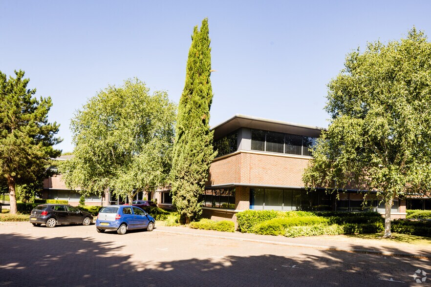 Waltham Rd, Maidenhead en alquiler - Foto del edificio - Imagen 2 de 3