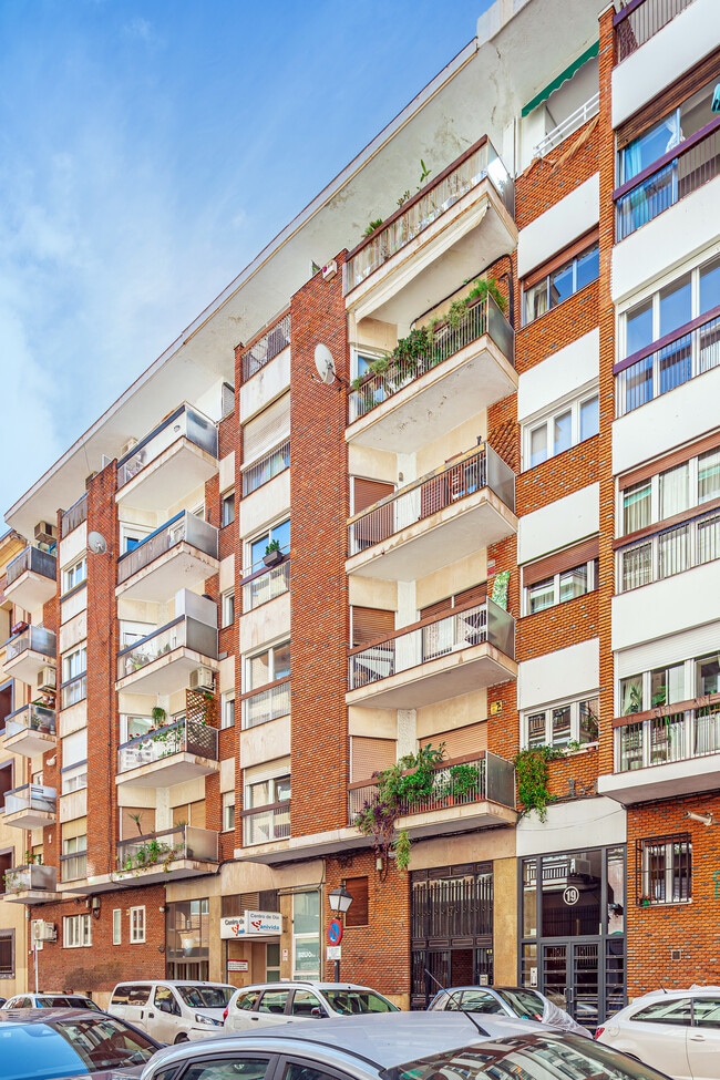 Más detalles de Edificio residencial​ en venta