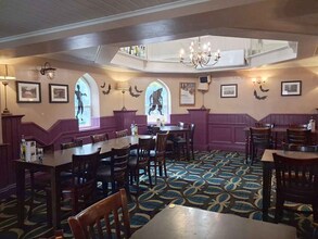 818 Manchester Old Rd, Manchester en alquiler Foto del interior- Imagen 2 de 8