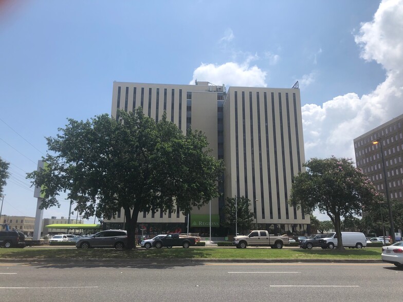 3525 N Causeway Blvd, Metairie, LA en alquiler - Foto del edificio - Imagen 2 de 12