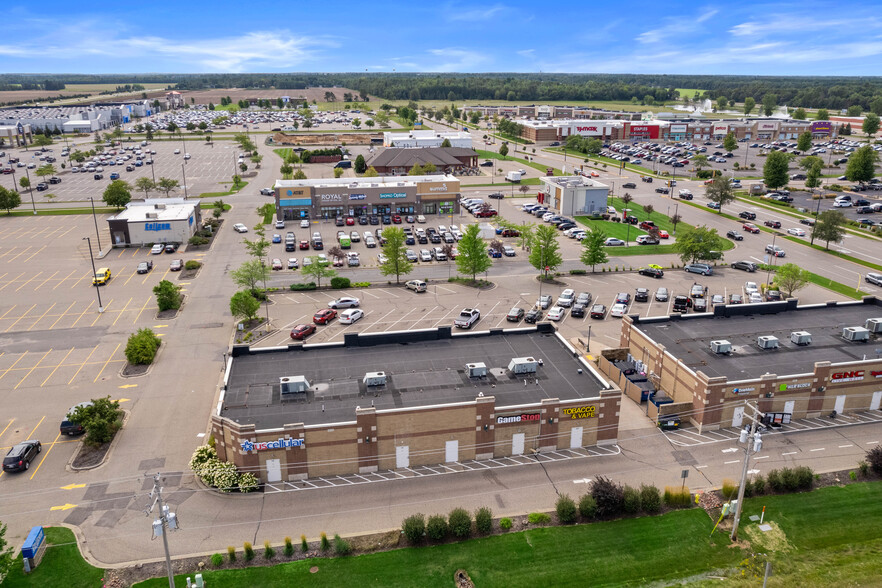 250 Crossroads Dr, Plover, WI en alquiler - Foto del edificio - Imagen 2 de 26