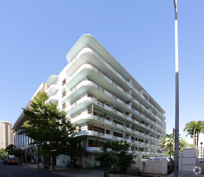 334 Seaside Ave, Honolulu, HI en alquiler - Foto del edificio - Imagen 3 de 7