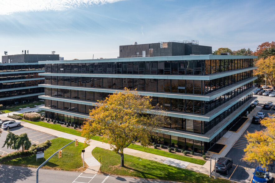 100 Garden City Plz, Garden City, NY en alquiler - Foto del edificio - Imagen 2 de 6