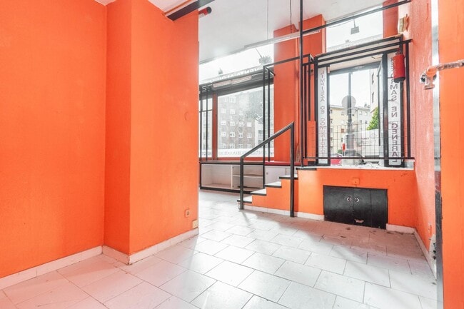 Más detalles de Calle Turina, 6, Oviedo - Local en venta