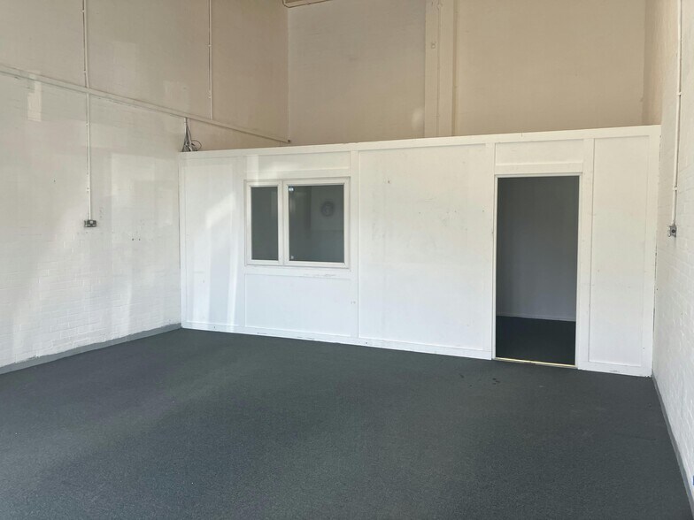 18-44 Benedict Sq, Peterborough en alquiler - Foto del interior - Imagen 2 de 4