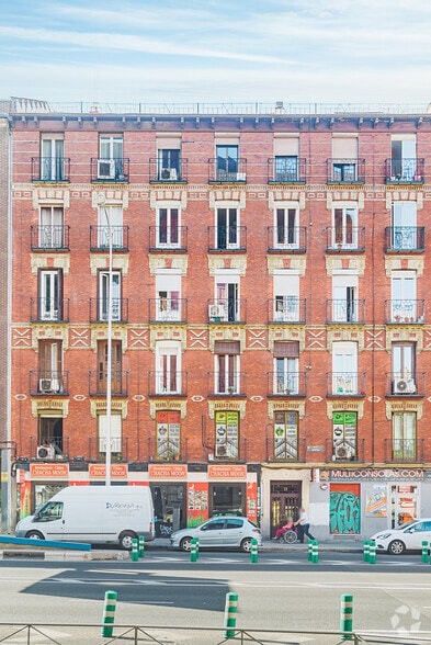 Ronda de Atocha, 13, Madrid, Madrid en alquiler - Foto del edificio - Imagen 2 de 2