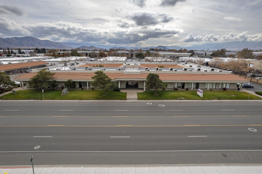 255 Glendale Ave, Sparks, NV en alquiler - Foto del edificio - Imagen 1 de 5