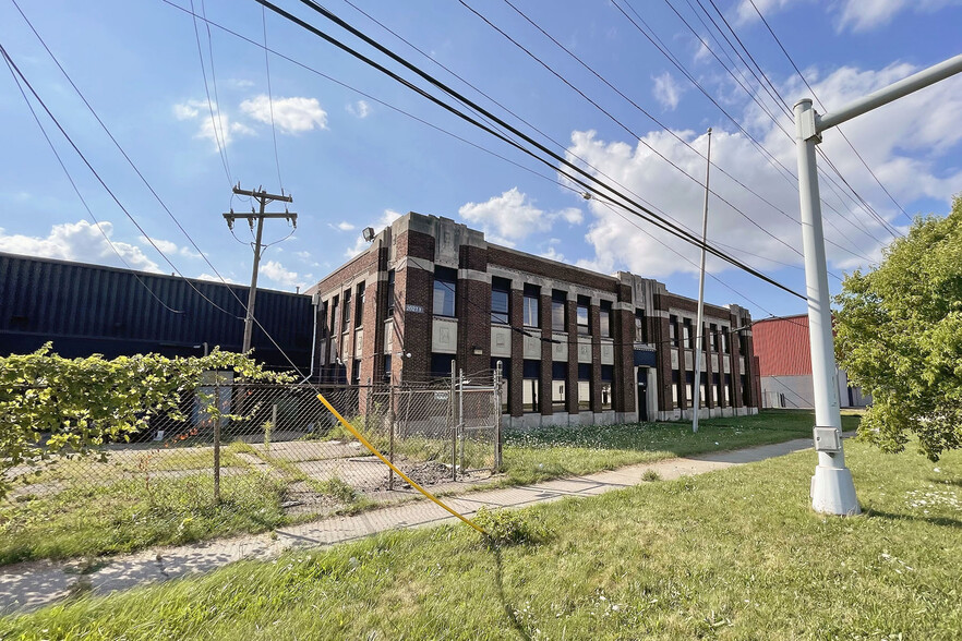 20263 Hoover St, Detroit, MI en venta - Foto del edificio - Imagen 1 de 11