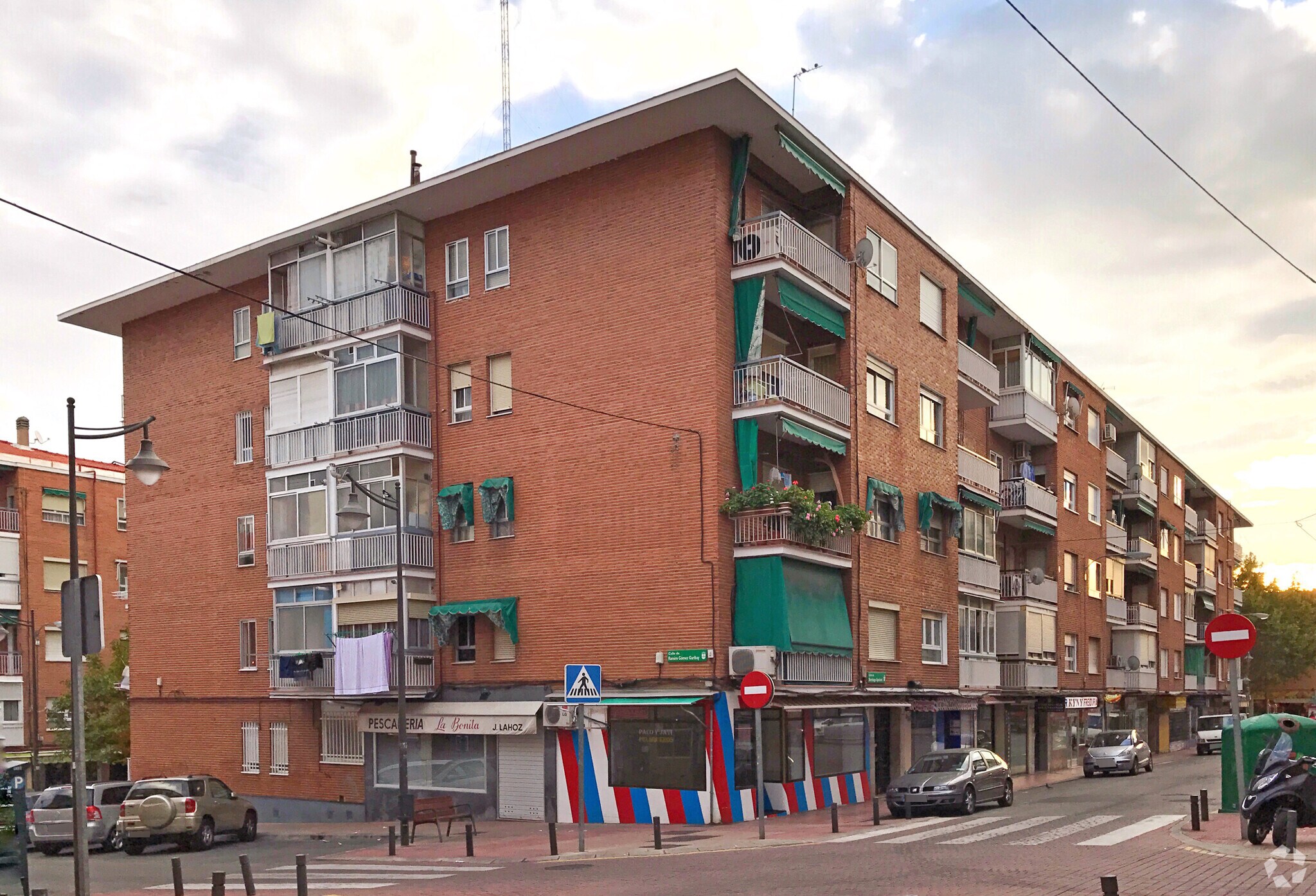 Calle Santiago Apóstol, Alcobendas, Madrid en venta Foto principal- Imagen 1 de 1