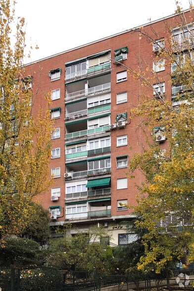 Edificio residencial en Madrid, Madrid en venta - Foto principal - Imagen 1 de 1