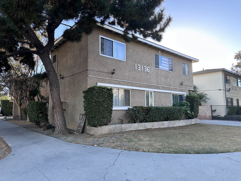 13136 Victory Blvd, Van Nuys, CA en venta - Foto del edificio - Imagen 1 de 9