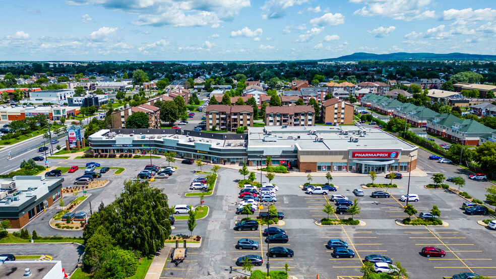 6250 Blvd Cousineau, Longueuil, QC en alquiler - Foto del edificio - Imagen 3 de 13