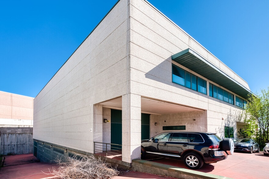 Calle Electrónica, 50, Alcorcón, Madrid en venta - Foto del edificio - Imagen 3 de 26