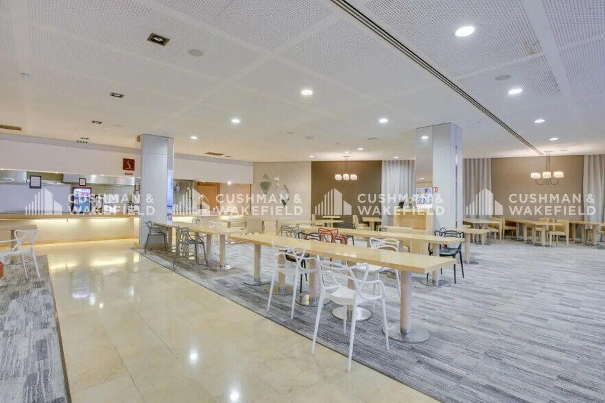 23-27 Rue Delariviere Lefoullon, Puteaux en alquiler - Foto del interior - Imagen 3 de 15