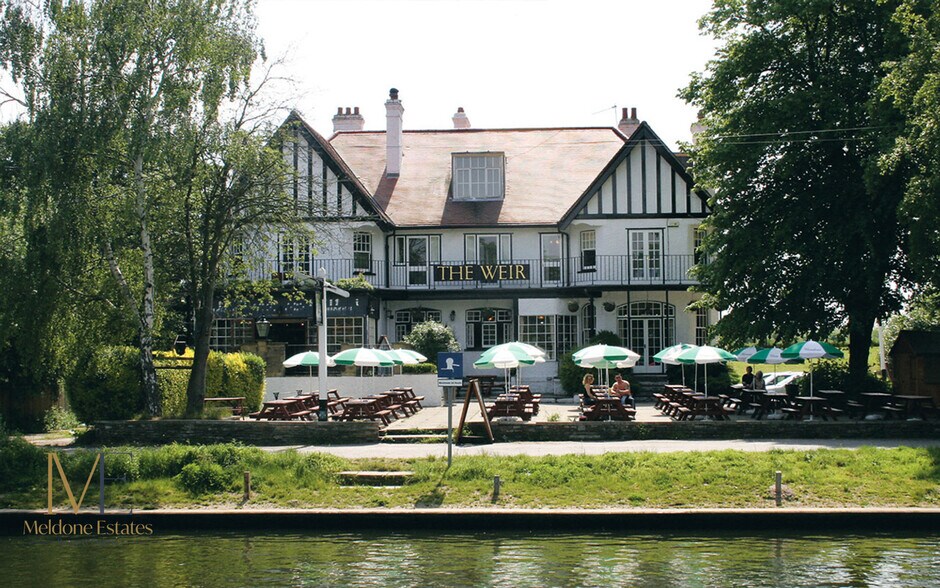 Waterside Dr, Walton On Thames en alquiler - Foto del edificio - Imagen 3 de 22