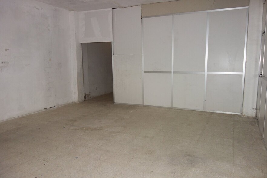 Local en Alcalá de Guadaíra en venta - Foto del edificio - Imagen 2 de 6