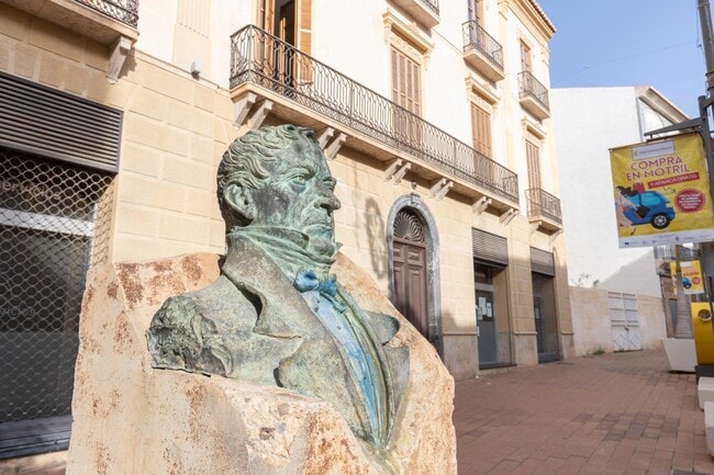 Más detalles de Plaza Javier de Burgos, 4, Motril - Terreno en venta