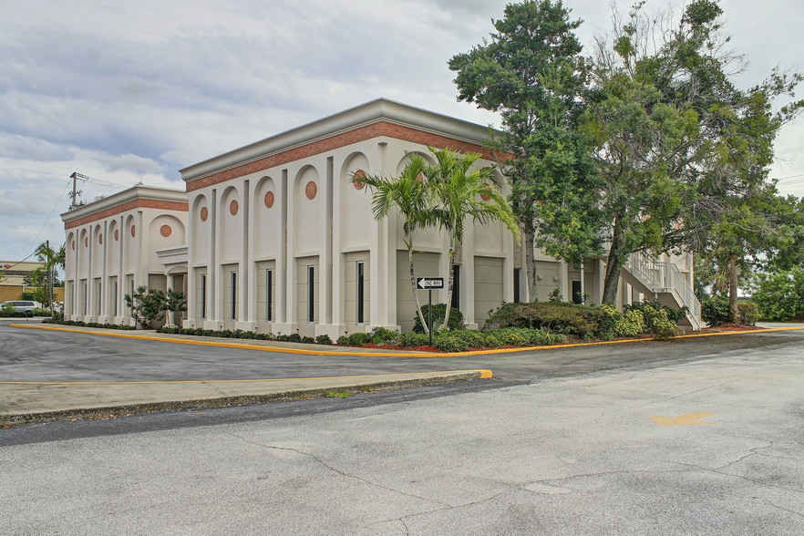 65 E Nasa Blvd, Melbourne, FL en alquiler - Foto del edificio - Imagen 3 de 15