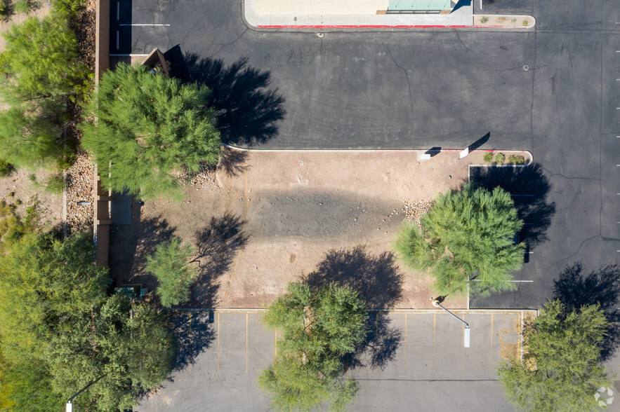 W Valencia Rd, Tucson, AZ en alquiler - Foto del edificio - Imagen 2 de 8