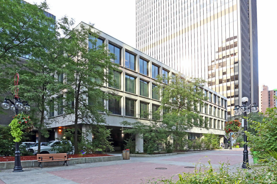 300 Sparks St, Ottawa, ON en alquiler - Foto del edificio - Imagen 3 de 7