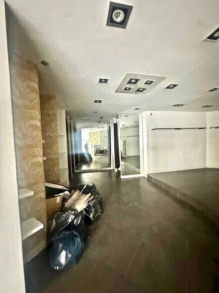 Local en Paris en alquiler - Foto del interior - Imagen 3 de 4