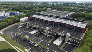 Más detalles de 2 Avenue Denis Diderot, Élancourt - Nave en alquiler