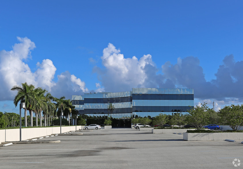 4800 N Federal Hwy, Boca Raton, FL en venta - Foto del edificio - Imagen 1 de 16