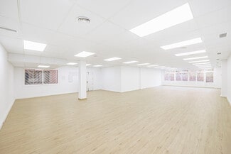 Más detalles de Calle Orense, 20, Madrid - Edificio residencial​ en venta