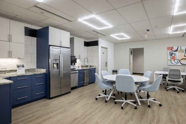 Más detalles de 53 Frontage Rd, Hampton, NJ - Coworking en alquiler