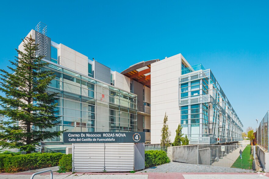 Calle Castillo de Fuensaldaña, 4, Las Rozas de Madrid, Madrid en venta - Foto principal - Imagen 1 de 1