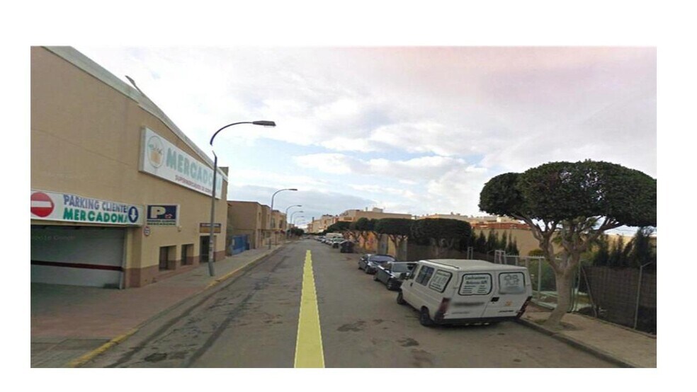 Fernan Gonzalez E, el Ejido Norte, 8, Almería, Almería en venta - Foto del edificio - Imagen 2 de 4