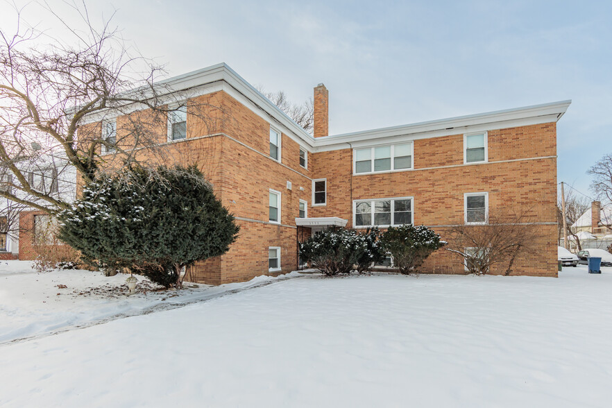 2502 Noble Rd, Cleveland Heights, OH en venta - Foto del edificio - Imagen 2 de 25