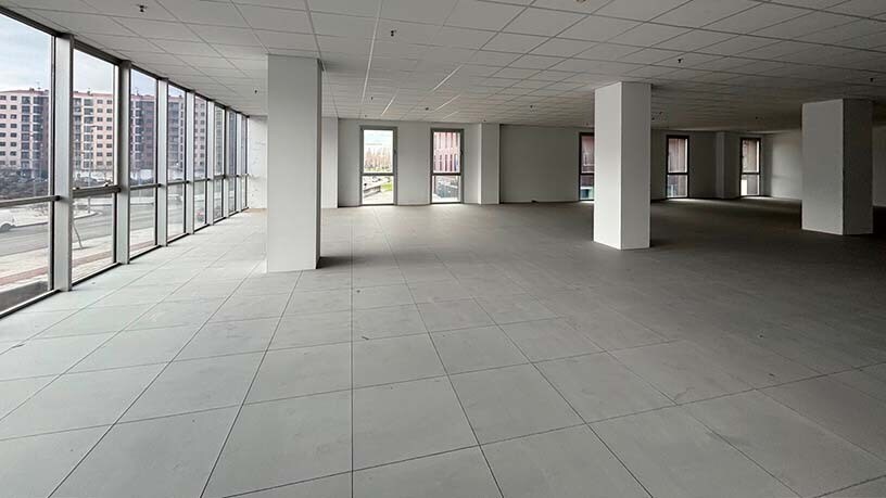 Calle Ronda del Norte, Ponferrada, LEO 24491 -  -  - Foto del interior - Image 1 of 14