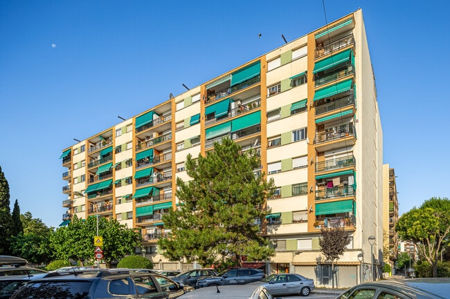 Más detalles de Edificio residencial​ en venta