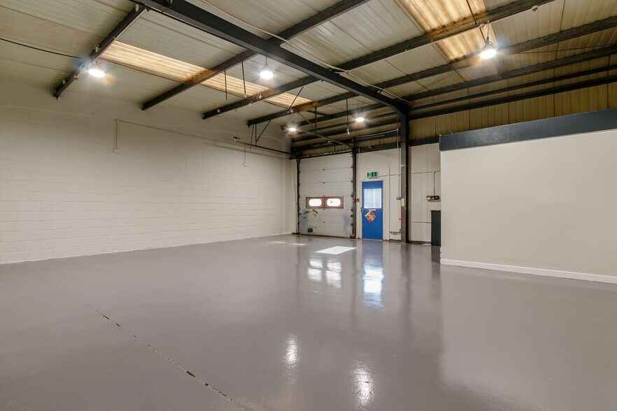 17 Woodgate Way S, Glenrothes en alquiler - Foto del edificio - Imagen 2 de 4