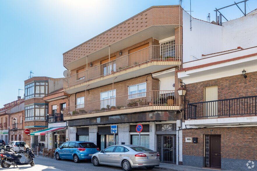 Plaza Constitución, 3, Paracuellos De Jarama, Madrid en venta - Foto del edificio - Imagen 2 de 2