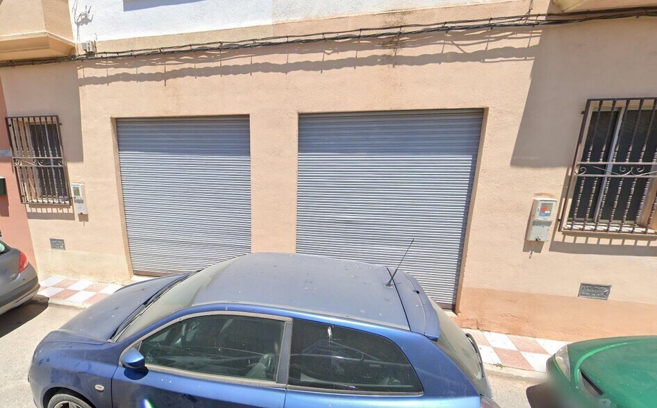 Local en Albolote en venta - Foto del edificio - Imagen 3 de 12