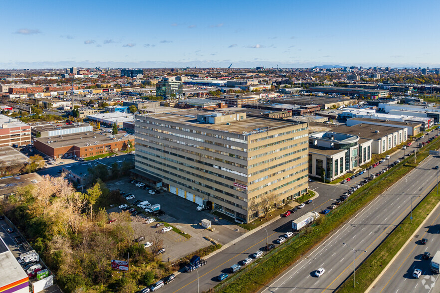 1625 Rue Chabanel O, Montréal, QC en alquiler - Vista aérea - Imagen 3 de 6