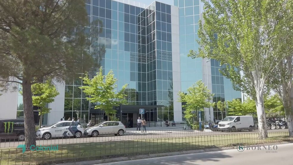 Avenida Partenón, 4-6, Madrid, Madrid en alquiler - Vídeo de anuncio comercial - Imagen 2 de 23