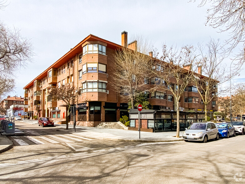 Avenida De Viñuelas, 52, Tres Cantos, Madrid en alquiler - Foto principal - Imagen 2 de 2