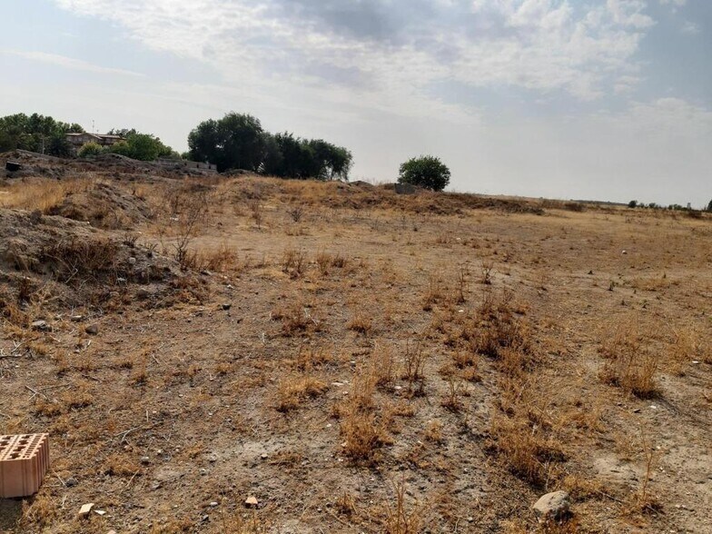 Edificio residencial en Alcabón, Toledo en venta - Foto del edificio - Imagen 2 de 4